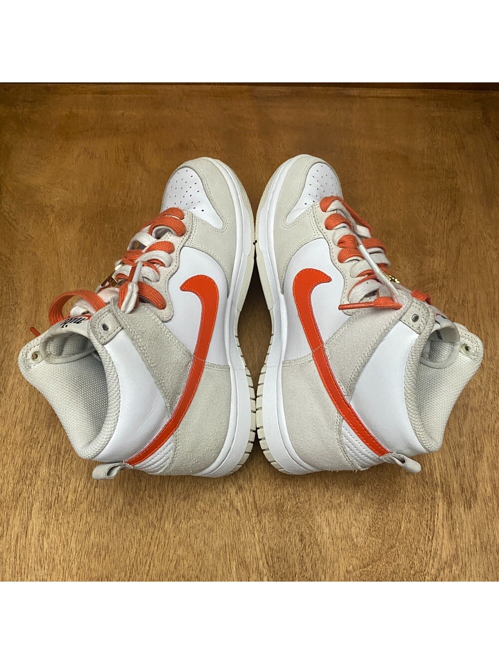 Nike Dunk High SE Shoes Womens Size 7.5 First Use White Sail Orange DH6758-100 - Picture 6 of 15